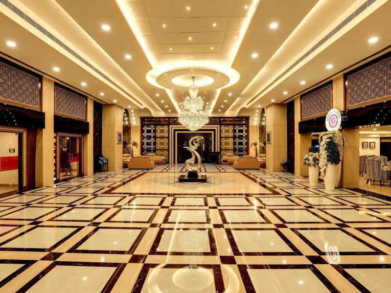 Golden Chariot Vasai Hotel Exterior foto