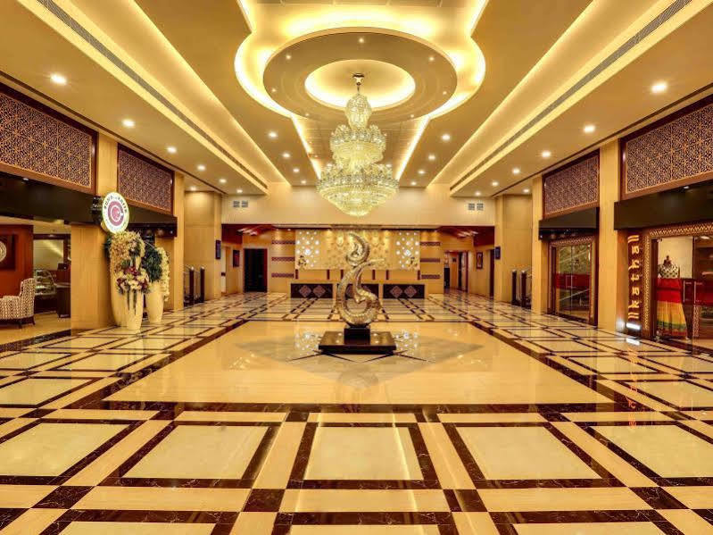 Golden Chariot Vasai Hotel Exterior foto